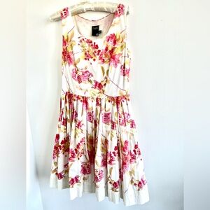 Taylor Vintage Pink floral Dress